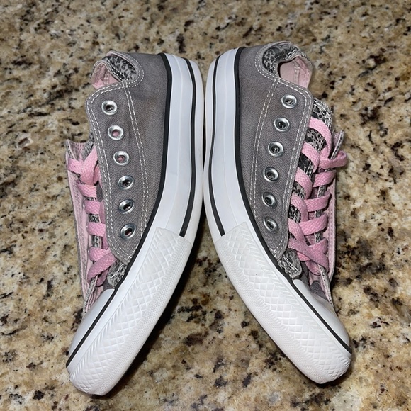 Converse - Picture 4 of 8